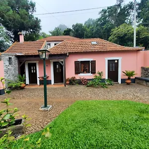 Casa Rosa , Camacha (Madeira) Portugal